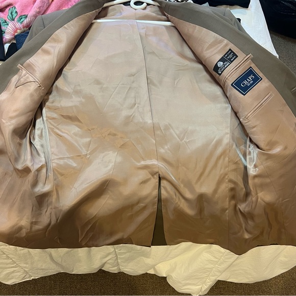 CHAPS suit coat sports jacket taupe color wool large. Beautiful lining - Picture 8 of 8